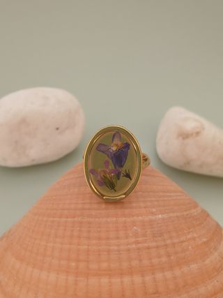 Anillos de acero y flores naturales #Eurovillas