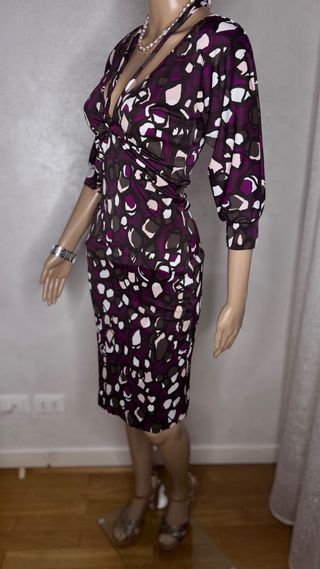 Abito fantasia viola elasticizzato taglia 42-44
