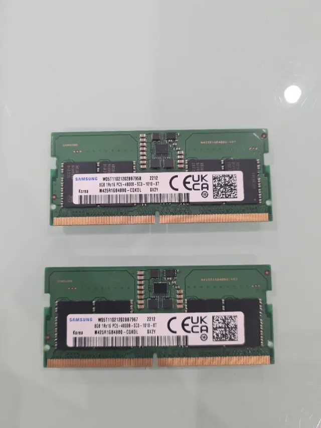 2x Samsung 8GB DDR5 4800MHz SO-DIMM