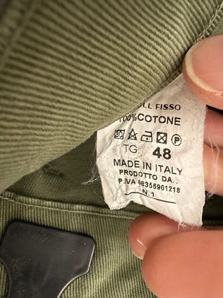 Jeans verdi strappati