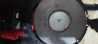 Altavoz LG Negro y Rojo