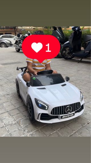 Coche eléctrico infantil Mercedes AMG