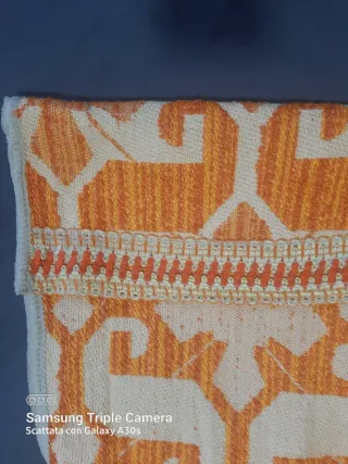 Copriletto Paoletti Beige/Arancio Nuovo mai usato.