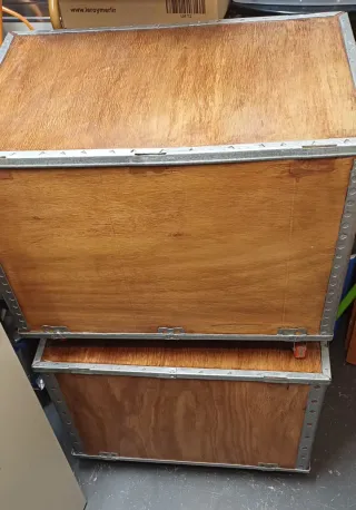 2 unidades Baúl de madera con ruedas, 50 cada uno