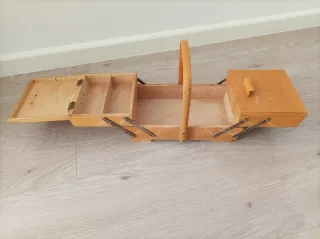 Costurero vintage madera