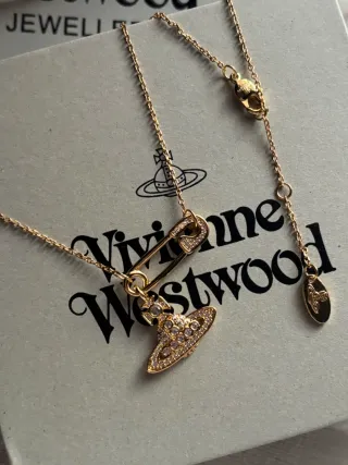 Collar Vivienne Westwood Alfiler y Orbe Saturno