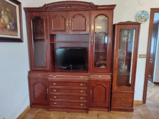 Muebles de salón con vitrina