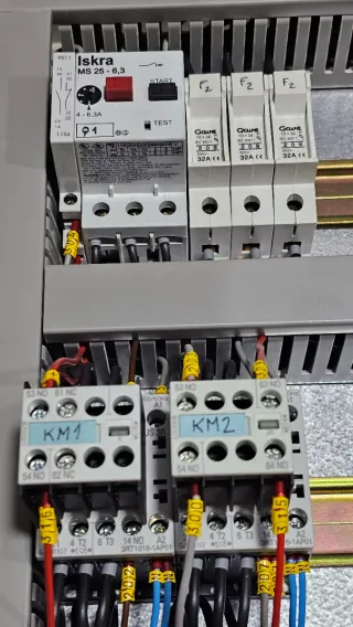 Cuadro de maniobra bombas jockey