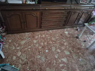 Aparador antiguo de madera