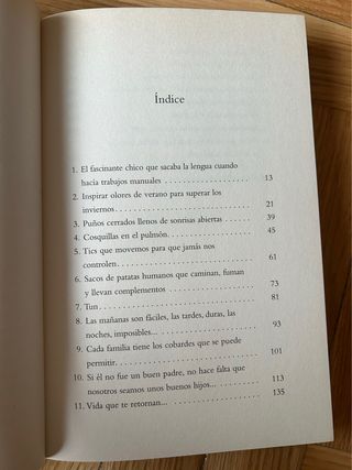 Brújulas que buscan sonrisas perdidas (Spanish ...