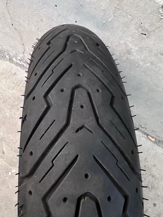 Rueda Delantera Moto Pirelli 110/90-13