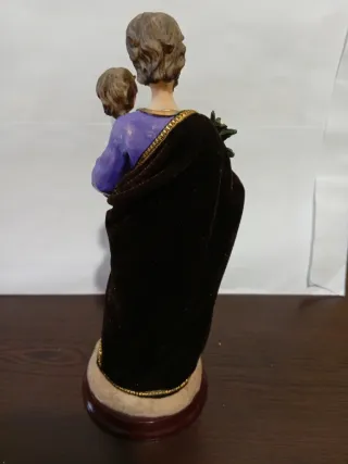 Figura San José con niño