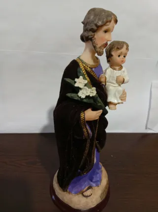 Figura San José con niño