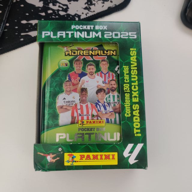 Caja Pocket Box Platinum 2024-2025 Adrenalyn XL