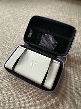 Nintendo DS Lite Blanca + Profesor layton