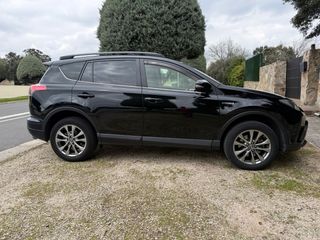 Toyota RAV4 2017