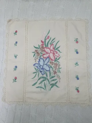 Cojín Vintage Floral Beige