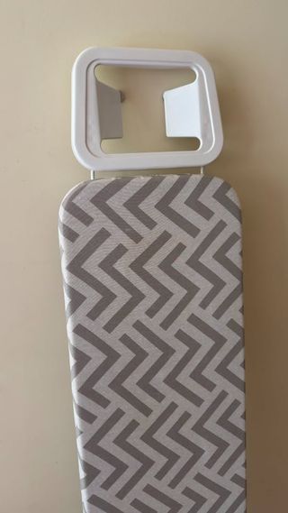 Tábua de engomar com suporte