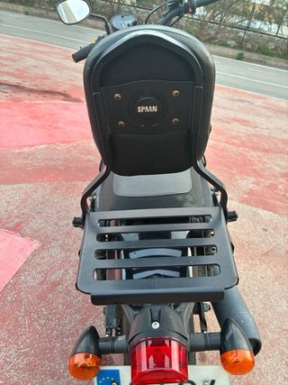 Hyosung Aquila 125 Negra 2021