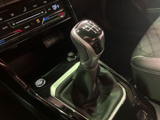 Volkswagen T-Roc R-Line 1.0 TSI 85 kW (116 CV)