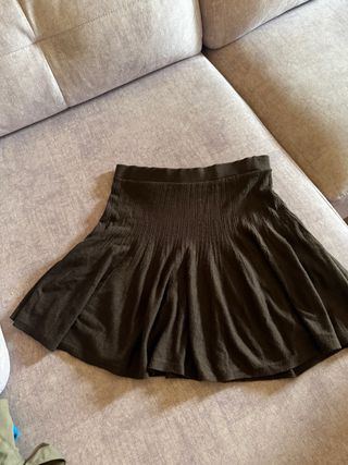 Falda marrón acampanada