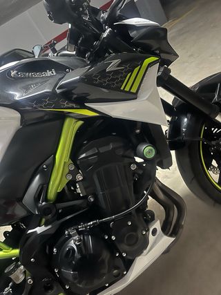 Kawasaki Z900 A2  Blanca y Verde  9716 KM !!