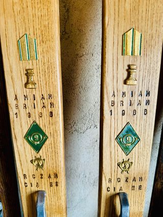 Esquís Antiguos de Madera Vintage. Antiguedades