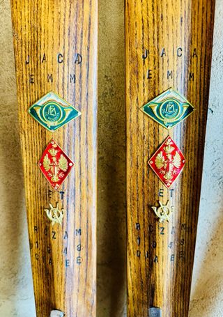 Esquís Antiguos de Madera Vintage. Antiguedades