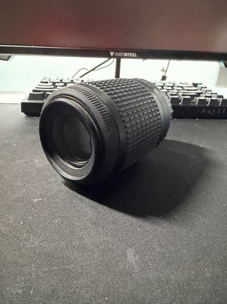 Nikon D3100 + objetivo 18-55mm + objetivo 55-200mm