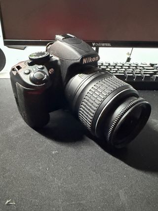 Nikon D3100 + objetivo 18-55mm + objetivo 55-200mm