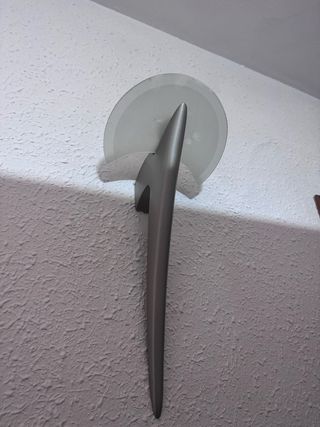 Aplique de pared plateado y transparente