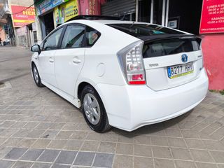 Toyota Prius 1.8 HYBRID 2012 LIBRO REVISIONES