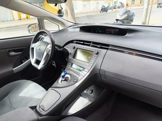 Toyota Prius 1.8 HYBRID 2012 LIBRO REVISIONES