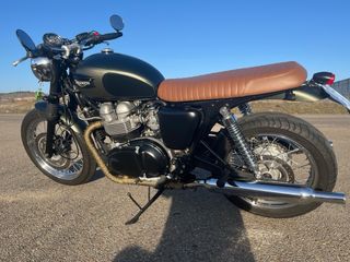 Triumph Bonneville 800cc