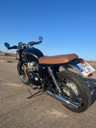 Triumph Bonneville 800cc