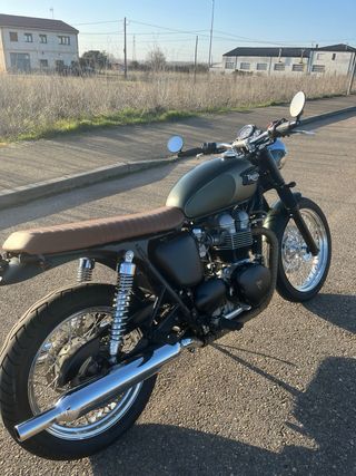Triumph Bonneville 800cc