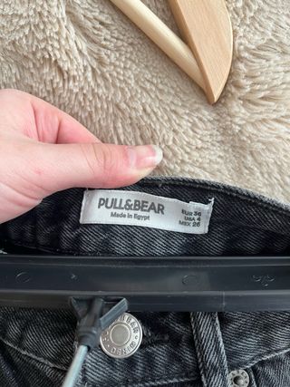 Pantalones cortos vaqueros rotos negros