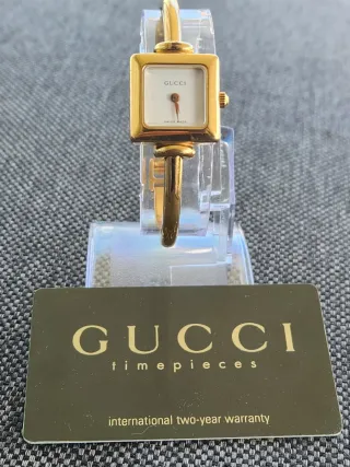 Reloj Gucci 1900L Dorado
