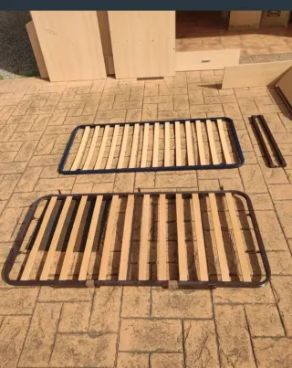 Cama nido con 4 cajones y cama extra.