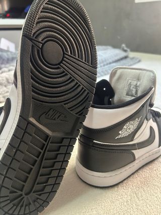 Air Jordan 1 Mid Talla 42