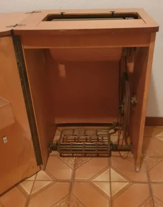 Máquina de coser Singer antigua