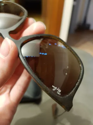 Occhiali da sole Ray-Ban Chris RB4187