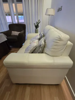 Sofá de piel 2 plazas color beige