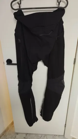 Conjunto chaqueta pantalón moto verano Dainese