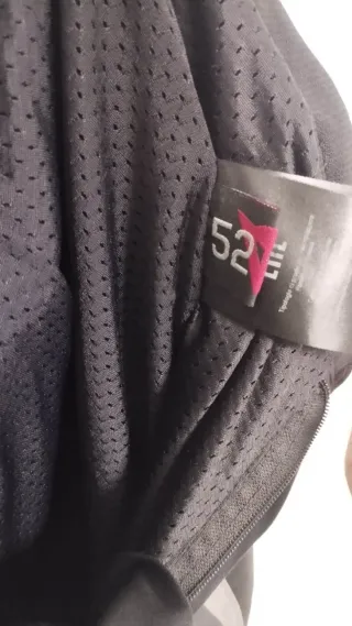 Conjunto chaqueta pantalón moto verano Dainese