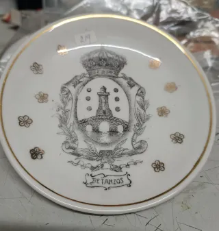 Figuras de porcelana variadas