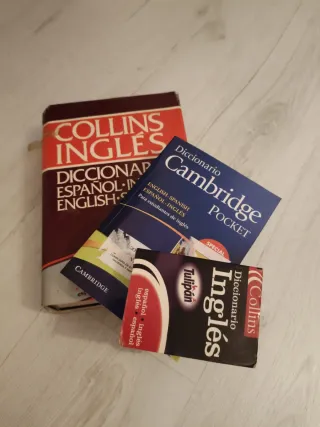 Pack de tres diccionarios de ingles
