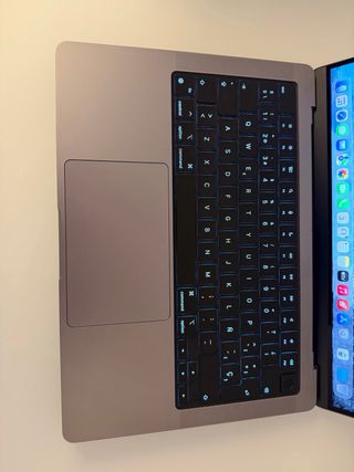 MacBook Pro 14 M3,8GB,512GB SSD, 14" con garantía