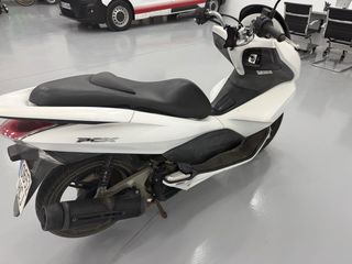 Honda PCX 125 Blanca