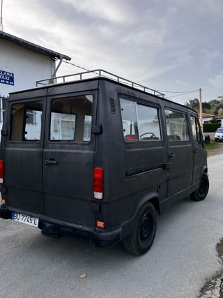 Mercedes-Benz 207 D 1980
